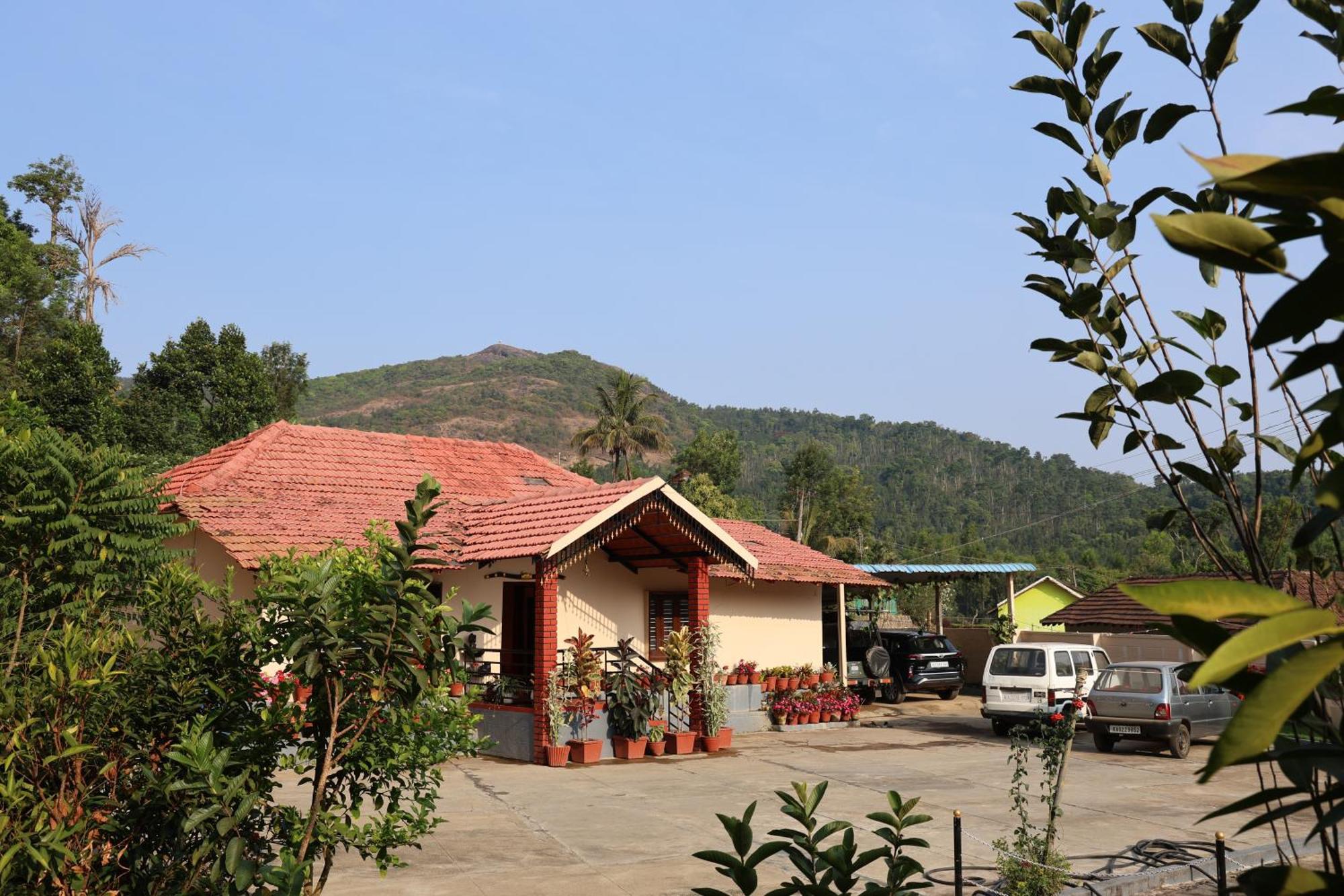 Tottilu * Avathi